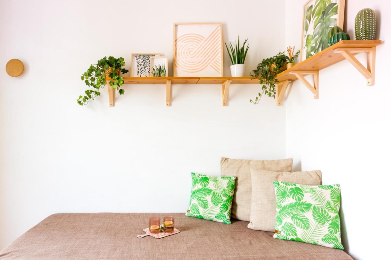 Duomo Views, Light, Jungle-Inspired Studio With Terrace 밀라노 외부 사진